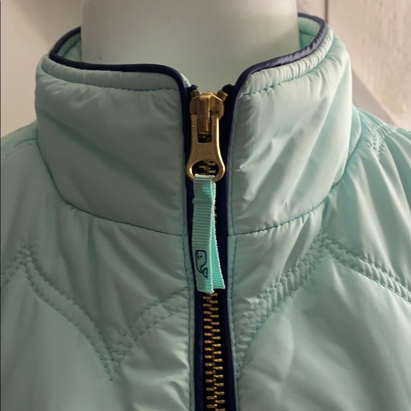 Vineyard Vines Puffer Vest - size small - Picture 3 of 5